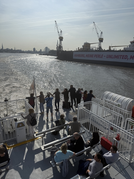 Abfahrt Hamburg nach Helgoland