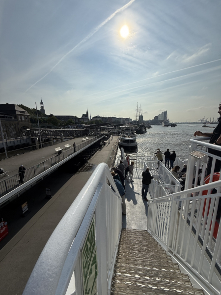 Abfahrt Hamburg nach Helgoland