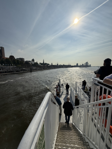 Abfahrt Hamburg nach Helgoland