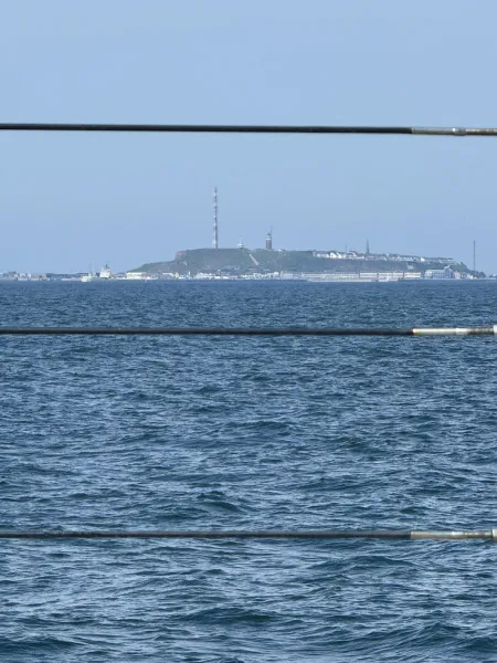 Helgoland in Sicht vom Halunder Jet